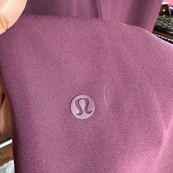 LULULEMON ON THE FLY PANTS SIZE 2 ❌ BLACK CHERRY OR DEEP PLUM SEE PICTURES - Picture 7 of 11